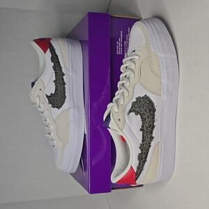 Size 9 WOMENSV SKY BROWN x NIKE SB ZOOM POGO PLUS QS (HF4085-100)